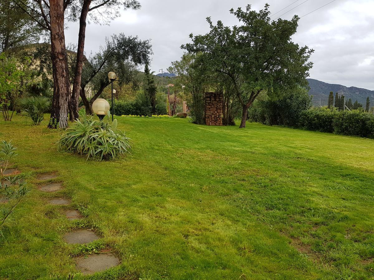Villa Borgo Degli Ulivi Depandance Capoterra Exterior foto